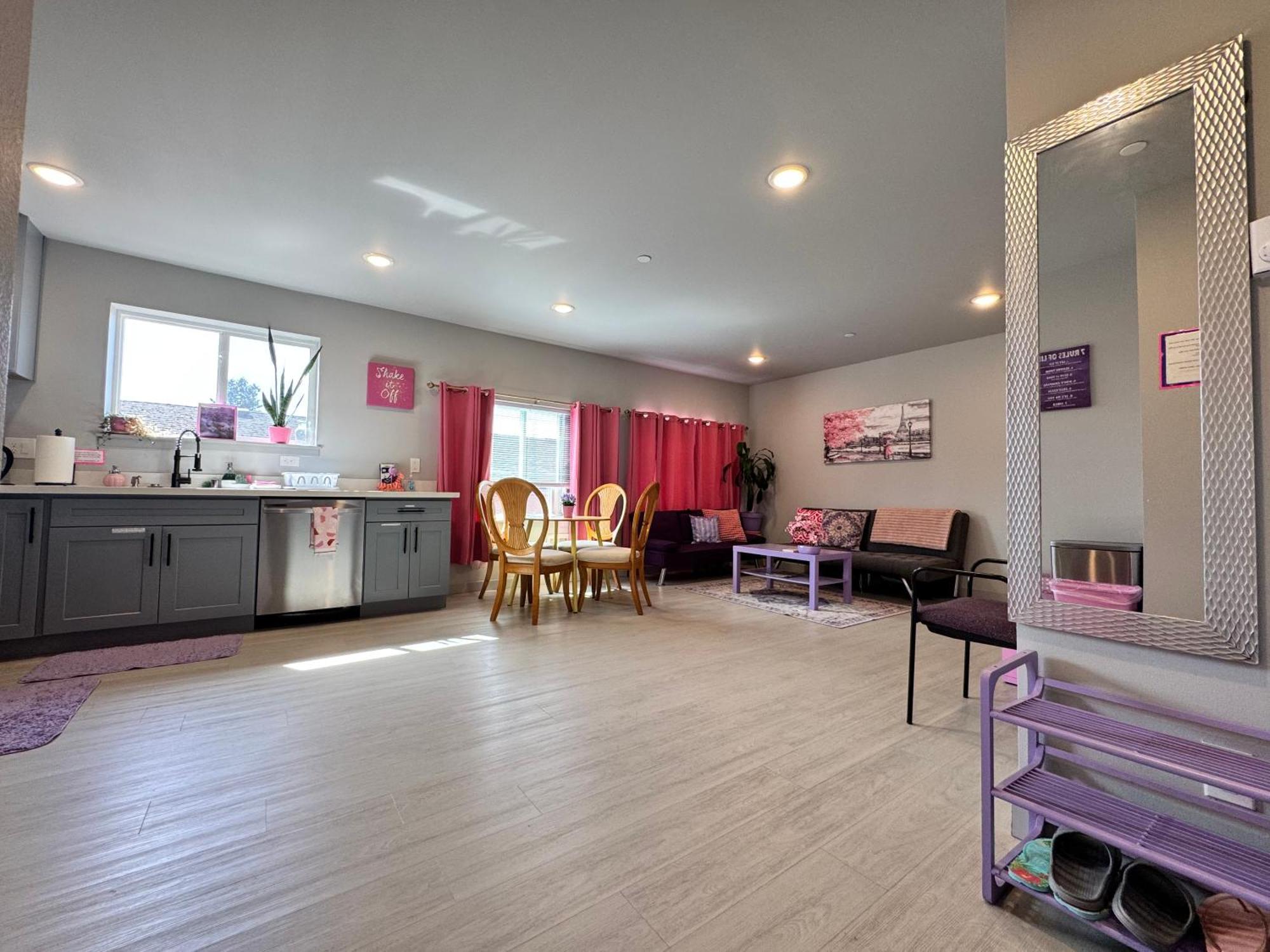 1 Bd Apt With 2 Extra Sofa Beds 13 Mins To Seatac Airport Seattle Kültér fotó